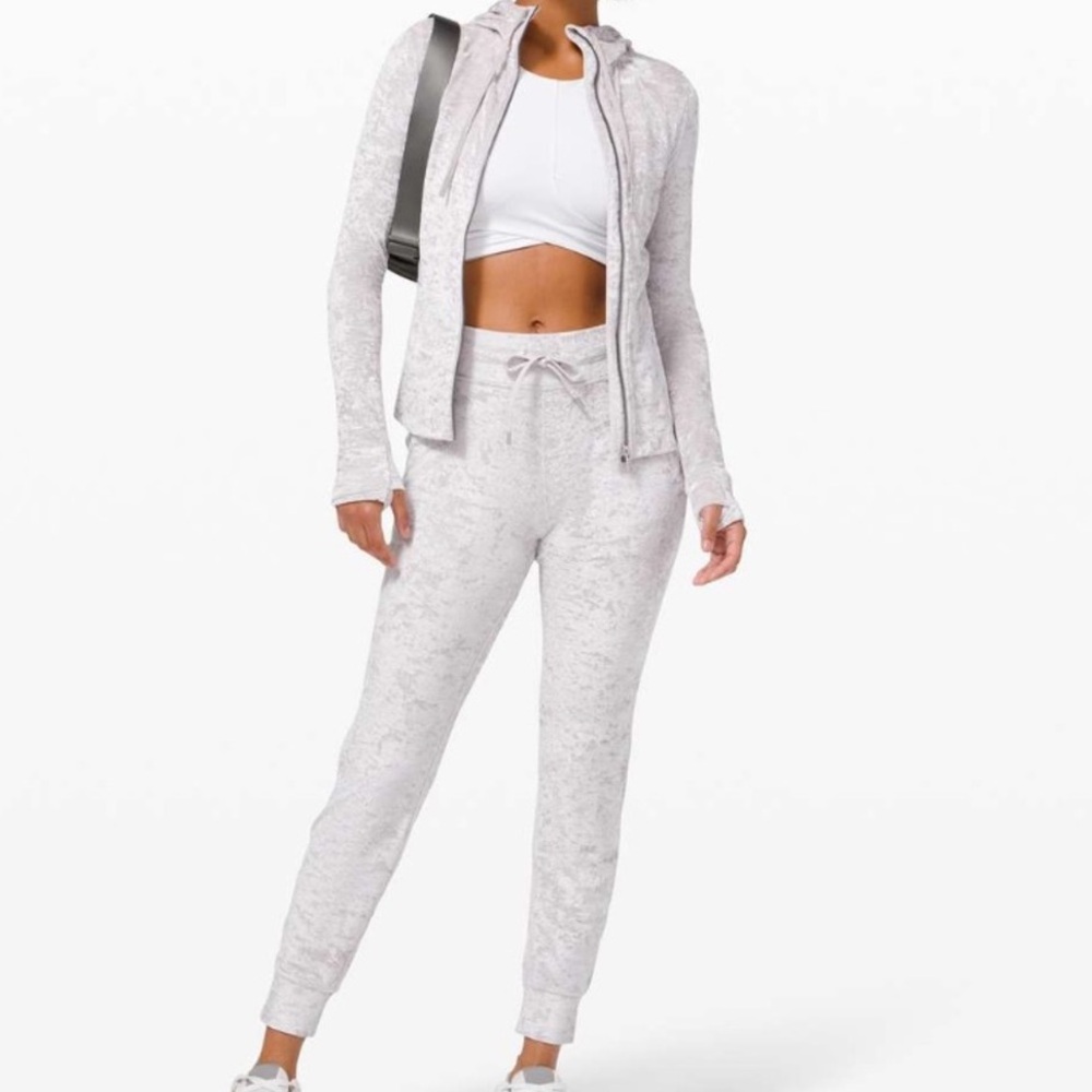 LuluLemon Ready to Crush Jogger Crushed Velvet Chrome Charm Special Edition